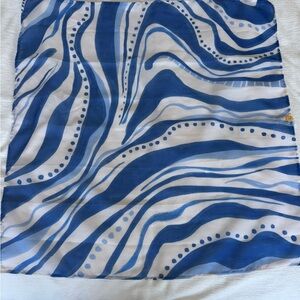 OndadeMar Blue and White Scarf